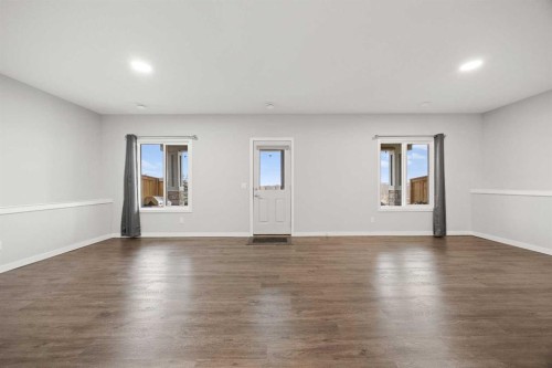 79 Mist Mountain Rise, Okotoks, AB - Indoor Photo Showing Other Room