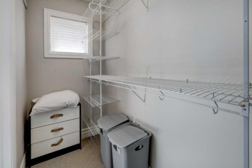 104-449 20 Avenue Ne, Calgary, AB - Indoor With Storage