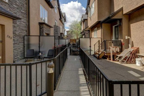 104-449 20 Avenue Ne, Calgary, AB - Outdoor With Exterior
