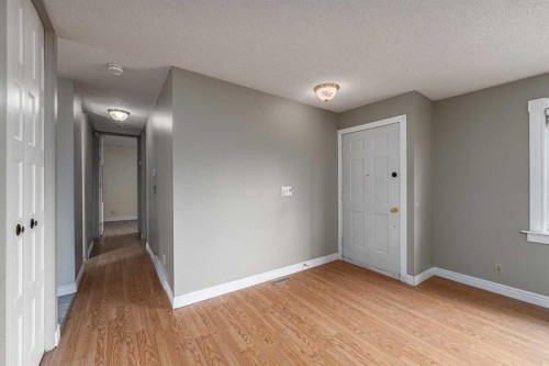 115 Ogden Way Se, Calgary, AB - Indoor Photo Showing Other Room