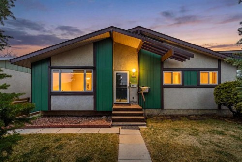 115 Ogden Way Se, Calgary, AB - Outdoor