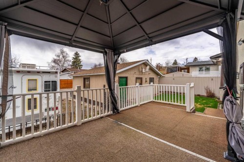115 Ogden Way Se, Calgary, AB - Outdoor With Exterior