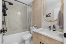 215-370 Dieppe Drive Sw, Calgary, AB  - Indoor Photo Showing Bathroom 