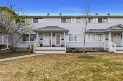584 Killarney Glen Court SWCalgary, AB T3E 7H4