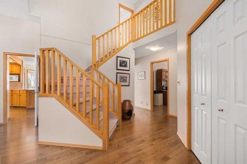 27 Hawkstone Close Nw, Calgary, AB - Indoor Photo Showing Other Room