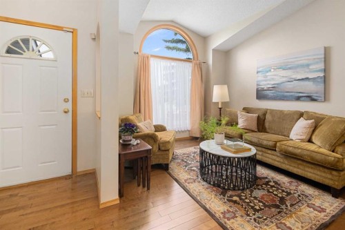 27 Hawkstone Close Nw, Calgary, AB - Indoor Photo Showing Living Room