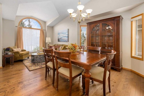 27 Hawkstone Close Nw, Calgary, AB - Indoor Photo Showing Dining Room