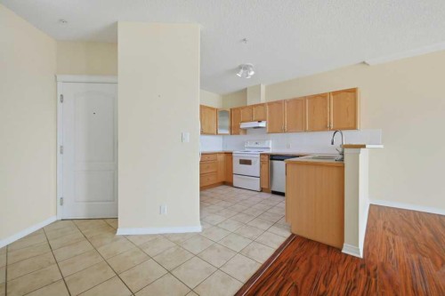 311-78 Prestwick Gardens Se, Calgary, AB - Indoor Photo Showing Kitchen