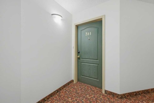 311-78 Prestwick Gardens Se, Calgary, AB - Indoor Photo Showing Other Room