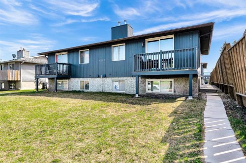 3-4543 7 Avenue Se, Calgary, AB - Outdoor