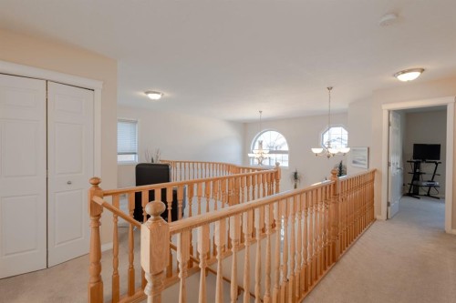 37 Royal Birch Close Nw, Calgary, AB - Indoor Photo Showing Other Room