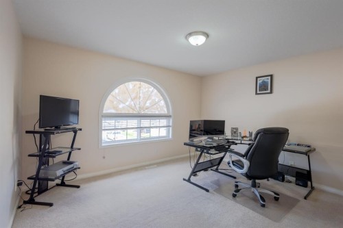37 Royal Birch Close Nw, Calgary, AB - Indoor Photo Showing Office