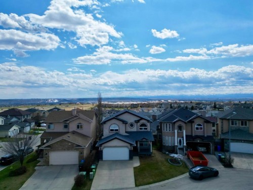 37 Royal Birch Close Nw, Calgary, AB - Outdoor With Facade