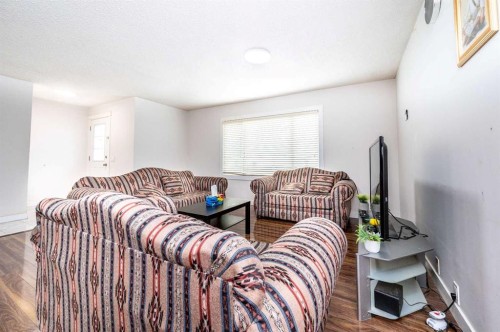 72 Faldale Close Ne, Calgary, AB - Indoor