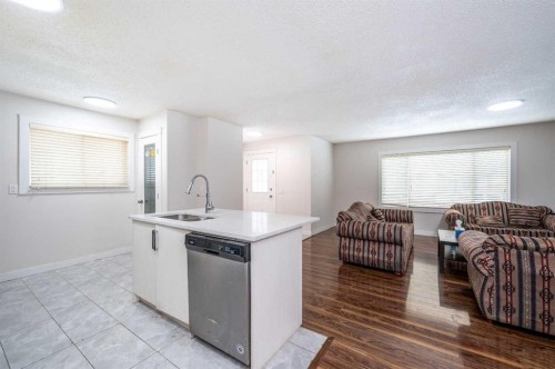 72 Faldale Close Ne, Calgary, AB - Indoor Photo Showing Other Room