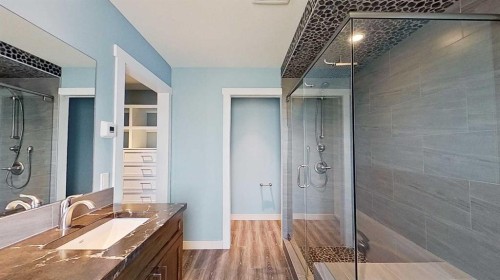 29 Sunrise Close Se, High River, AB - Indoor Photo Showing Bathroom