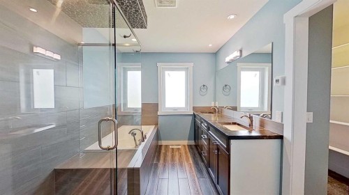 29 Sunrise Close Se, High River, AB - Indoor Photo Showing Bathroom