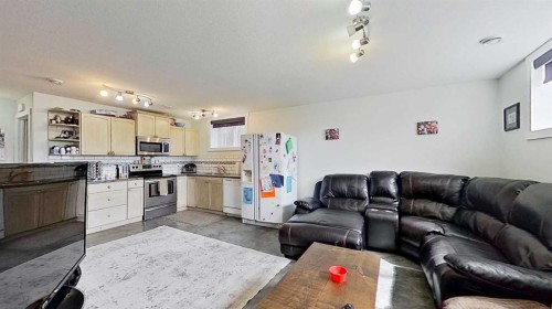 29 Sunrise Close Se, High River, AB - Indoor