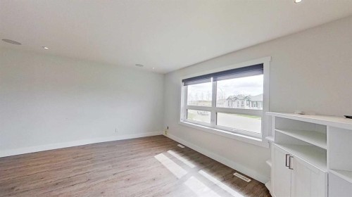 29 Sunrise Close Se, High River, AB - Indoor Photo Showing Other Room