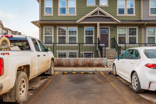 305 Cranbrook Square Se, Calgary, AB - Outdoor With Facade