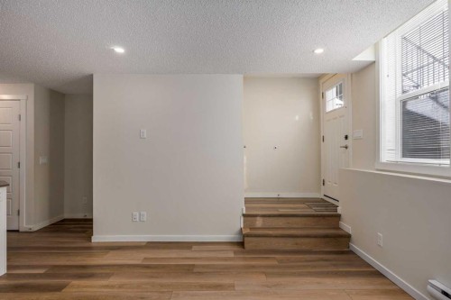 305 Cranbrook Square Se, Calgary, AB - Indoor Photo Showing Other Room