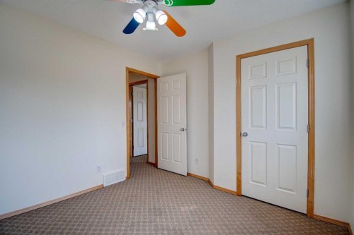 96 Cranfield Park Se, Calgary, AB - Indoor Photo Showing Other Room