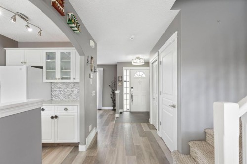18 West Springs Gate Sw, Calgary, AB - Indoor Photo Showing Other Room