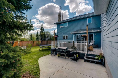 37 Highwood Place Nw, Calgary, AB - Outdoor With Deck Patio Veranda