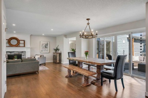 37 Highwood Place Nw, Calgary, AB - Indoor With Fireplace