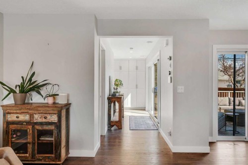 37 Highwood Place Nw, Calgary, AB - Indoor With Fireplace