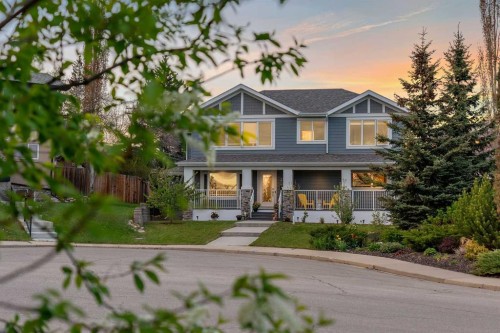 37 Highwood Place Nw, Calgary, AB - Outdoor With Deck Patio Veranda With Facade