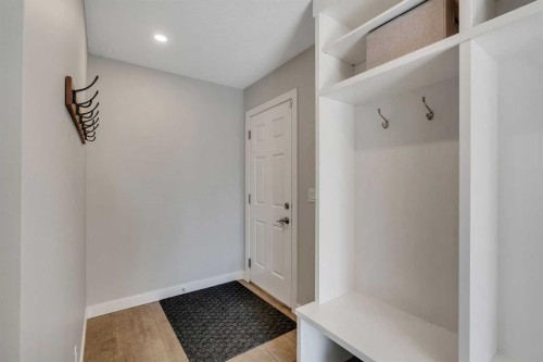 37 Highwood Place Nw, Calgary, AB - Indoor Photo Showing Other Room