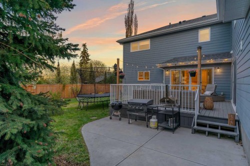 37 Highwood Place Nw, Calgary, AB - Outdoor With Deck Patio Veranda
