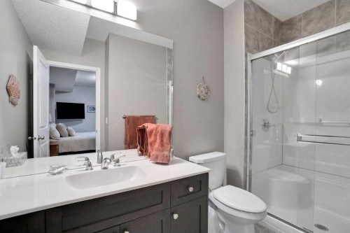109 Cranleigh Place Se, Calgary, AB - Indoor Photo Showing Bathroom