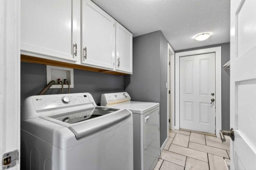 117 Bonitz Court, Carseland, AB - Indoor Photo Showing Laundry Room