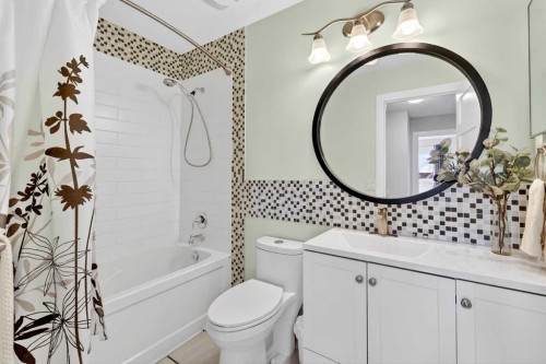 117 Bonitz Court, Carseland, AB - Indoor Photo Showing Bathroom