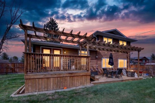 117 Bonitz Court, Carseland, AB - Outdoor With Deck Patio Veranda