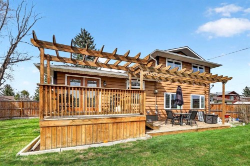 117 Bonitz Court, Carseland, AB - Outdoor With Deck Patio Veranda