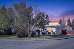 6451 70 Street NW Calgary, AB T3B 3J5