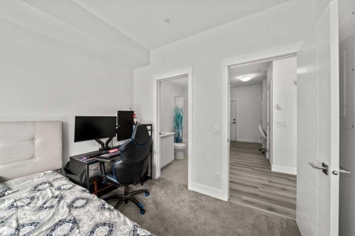 305-19661 40 Street Se, Calgary, AB - Indoor Photo Showing Office