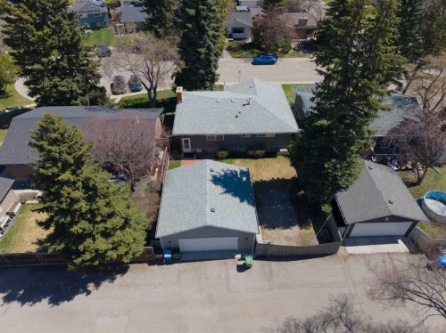7 Canna Bay Sw, Calgary, AB - Outdoor