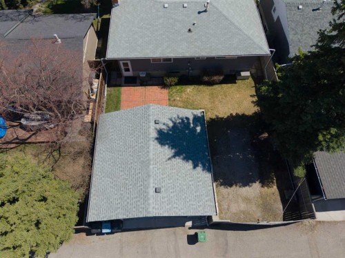 7 Canna Bay Sw, Calgary, AB - Outdoor