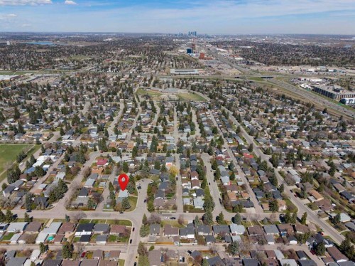 7 Canna Bay Sw, Calgary, AB - Outdoor With View