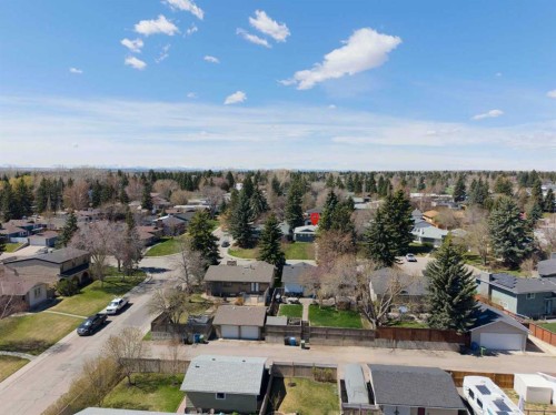 7 Canna Bay Sw, Calgary, AB - Outdoor With View