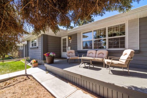 7 Canna Bay Sw, Calgary, AB - Outdoor With Deck Patio Veranda