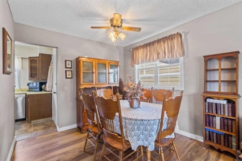 7 Canna Bay Sw, Calgary, AB - Indoor Photo Showing Dining Room