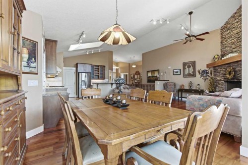 183 Discovery Ridge Way Sw, Calgary, AB - Indoor Photo Showing Dining Room