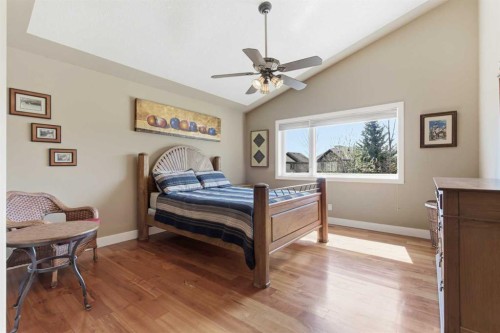 183 Discovery Ridge Way Sw, Calgary, AB - Indoor Photo Showing Bedroom