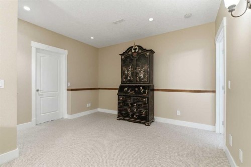 183 Discovery Ridge Way Sw, Calgary, AB - Indoor Photo Showing Other Room