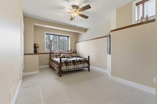 183 Discovery Ridge Way Sw, Calgary, AB - Indoor Photo Showing Bedroom
